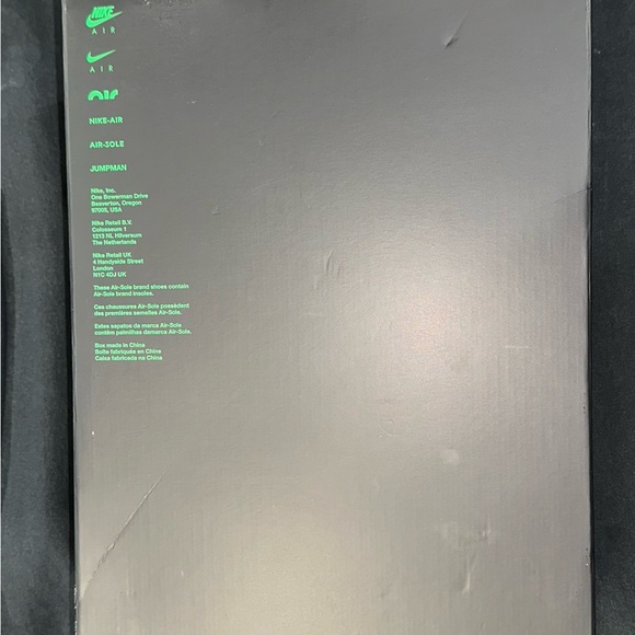 Air Jordan 1 High OG “ Lucky Green”   2023 - Picture 16 of 16